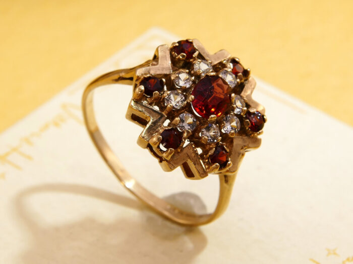 Vintage Garnet Sapphire Snowflake Cluster Yellow Gold Ring 1969 8