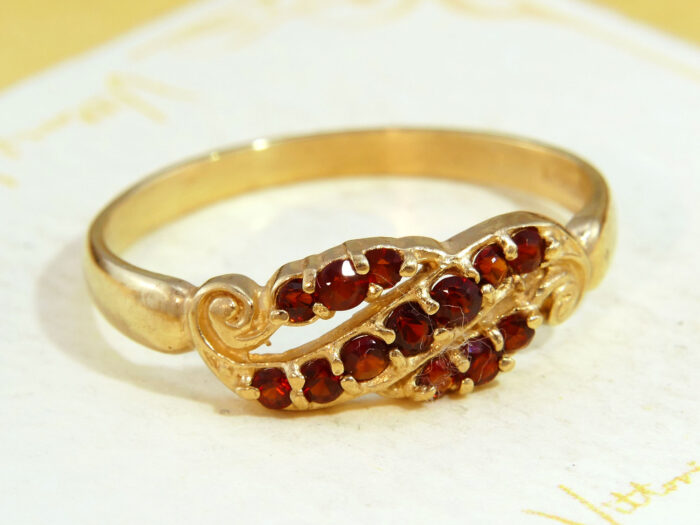 Garnet Spray Cluster Scrolls Band Gold Ring 2