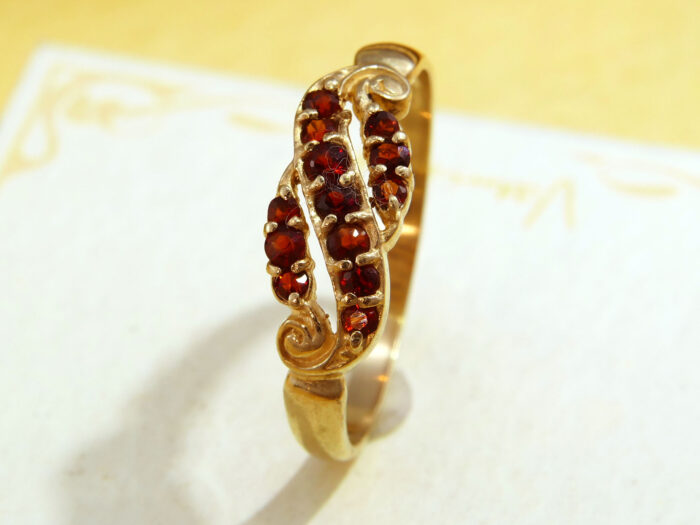 Garnet Spray Cluster Scrolls Band Gold Ring 5