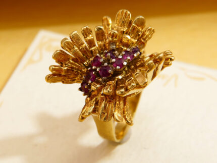 Modernist Ruby Cluster 18K Yellow Gold Cocktail Ring London 1960s 4
