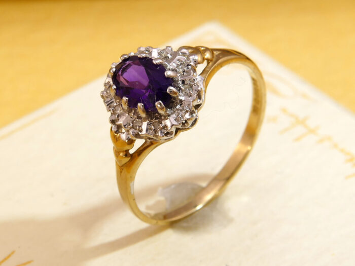 Oval Amethyst Diamond Halo Ring Yellow 9K Gold 1986 2