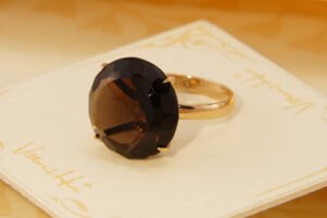 Vintage Smoky Quartz 14ct Yellow Gold Cocktail Ring Japan 1970s 2