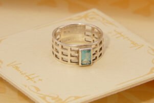 Vintage Step Cut Blue Topaz Solid Silver Ring Art Nouveau Style Size N 7 54 3