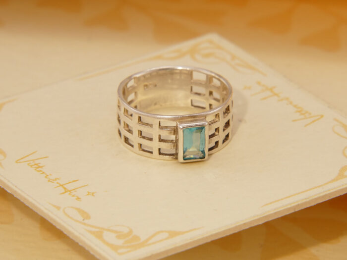 Vintage Step Cut Blue Topaz Solid Silver Ring Art Nouveau Style Size N 7 54 3 Vintage Step Cut Blue Topaz Solid Silver Ring Art Nouveau Style Size N 7 54 3