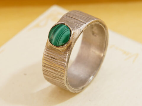Modernist Green Malachite Bark Effect Silver Ring Hallmarked 1979 5
