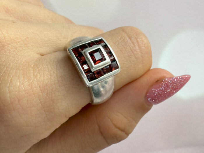 19 garnet ring 2