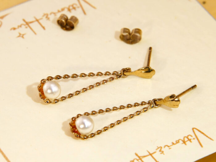 Teardrop Twist Frame Pearl Yellow Gold Dangle Earrings 3