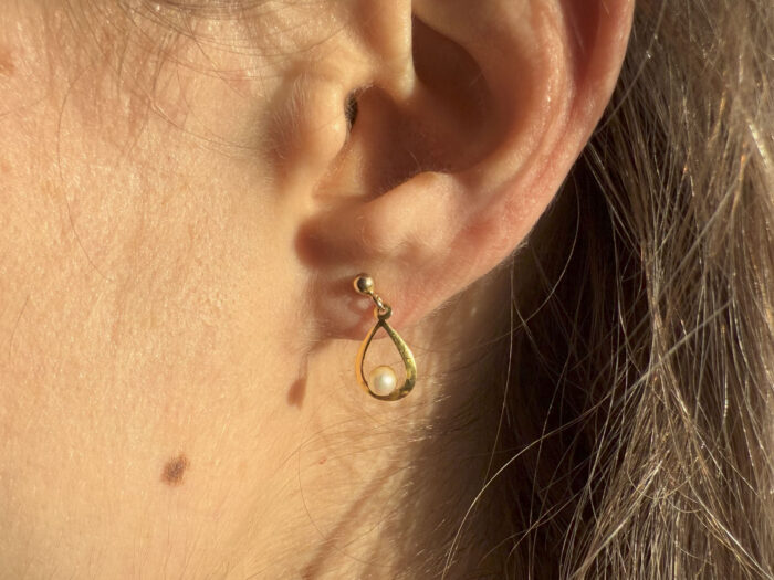 Vintage Natural Pearl Solid Yellow Gold Drop Dangle Earrings 2