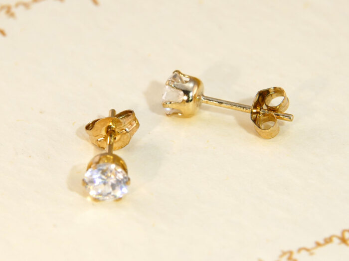 Clear Zircon Yellow Gold Stud Earrings Diamond alternative 2