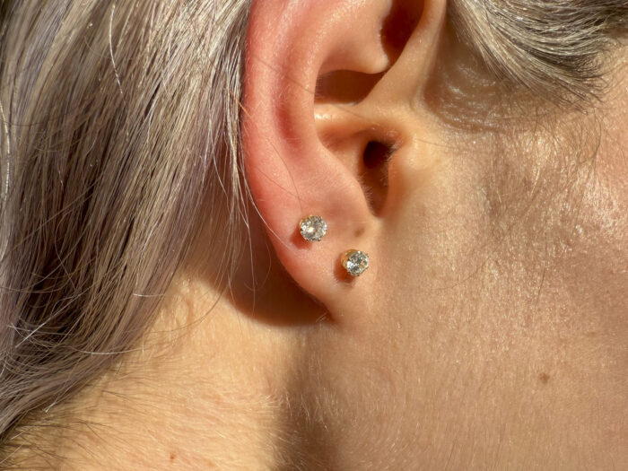 Clear Zircon Yellow Gold Stud Earrings Diamond alternative 7