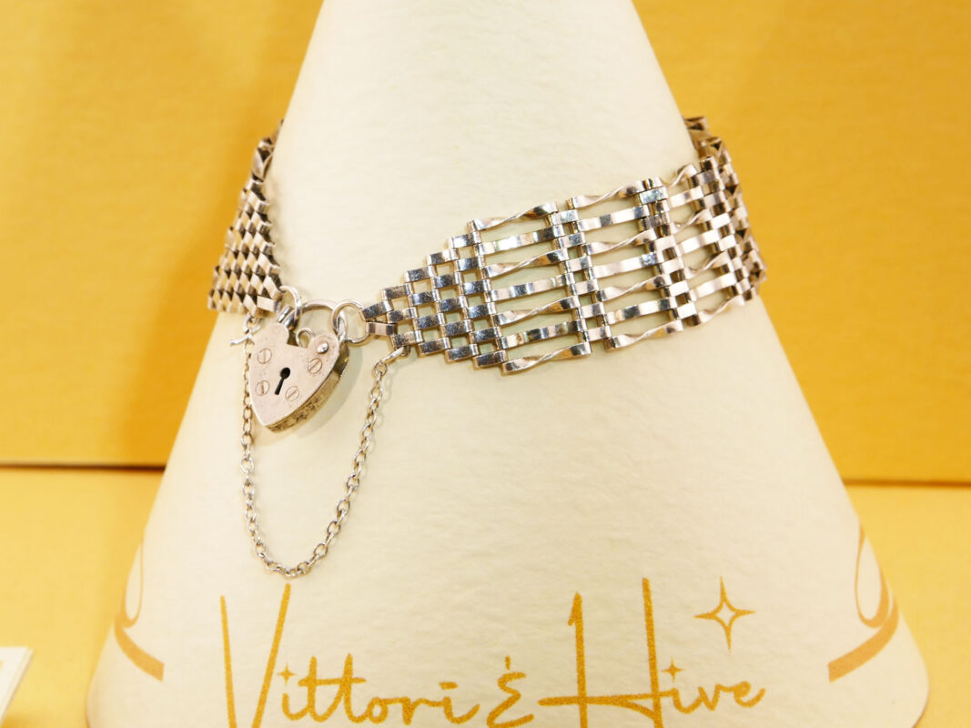 Vintage silver gate bracelet thick 7 bar Heart 1989 2