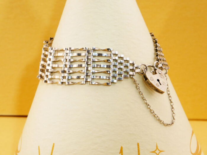 Vintage silver gate bracelet thick 7 bar Heart 1989 5