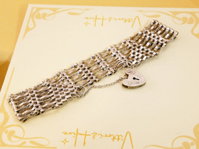 Vintage silver gate bracelet thick 7 bar Heart 1989 7