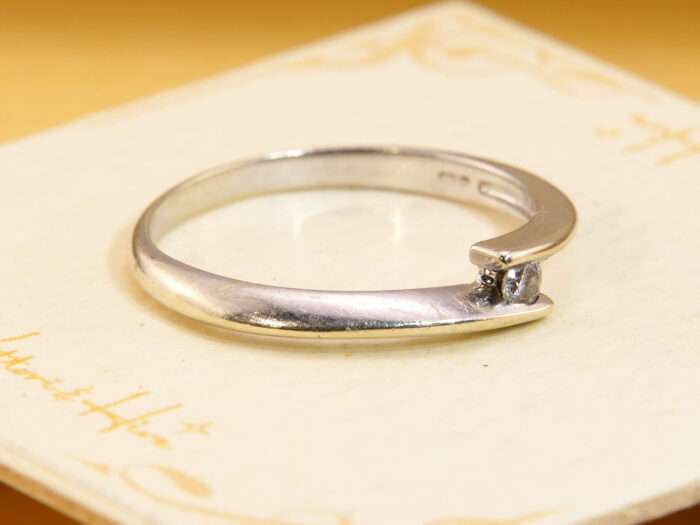 Vintage 9ct White Gold Diamond Solitaire Ring, Crossover Style 4