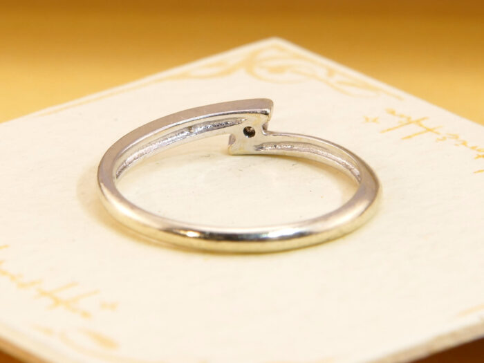 Vintage 9ct White Gold Diamond Solitaire Ring, Crossover Style 6