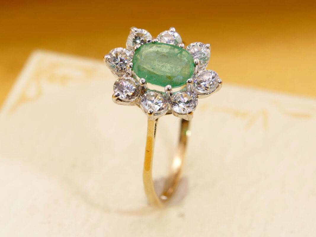 Vintage Emerald Halo Ring 9ct Gold London Hallmark 1987 8