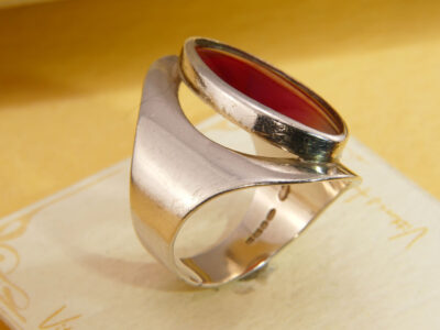 Vintage Chunky Silver Modenrist Ring Carnelian Red Gem 1970s 11