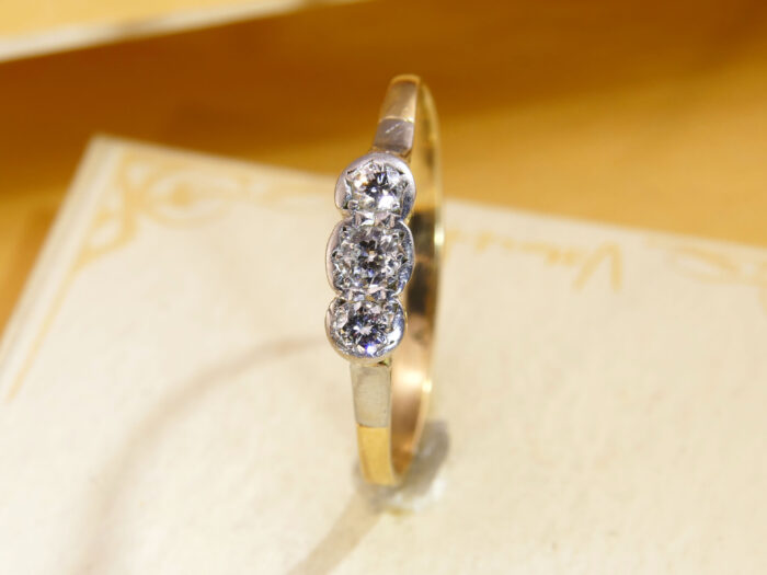 Vintage Diamond Trilogy Ring 0.6ct Diamond Three Stone 1
