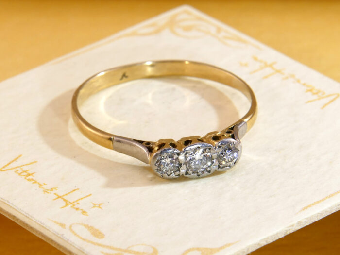 Vintage Diamond Trilogy Ring 0.6ct Diamond Three Stone 8