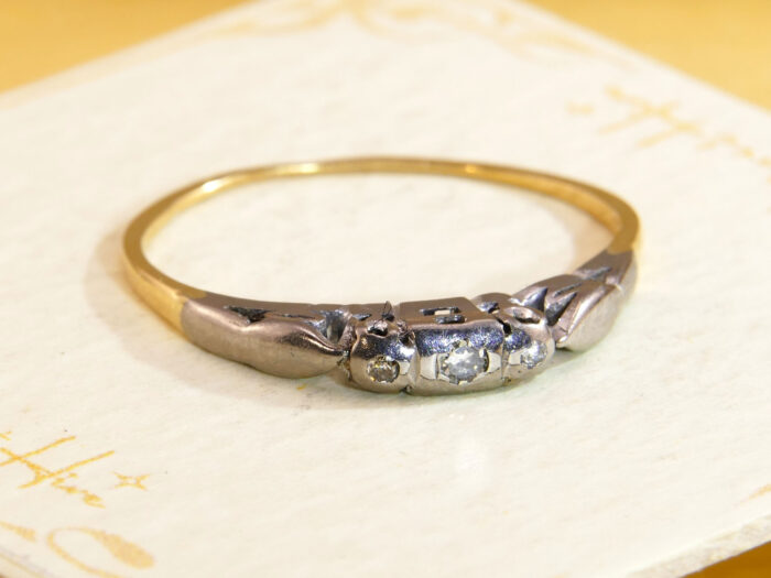 Vintage Diamond Trilogy Ring 9ct Gold Engraved 1959 7