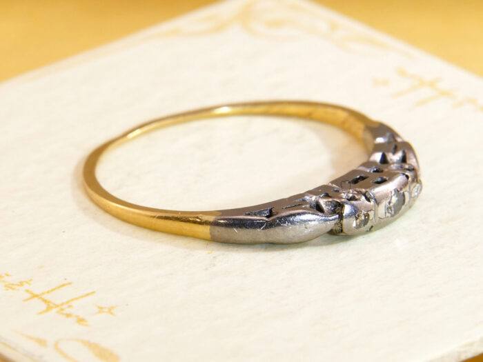Vintage Diamond Trilogy Ring 9ct Gold Engraved 1959 8