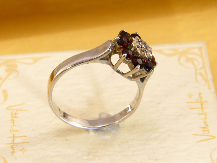 Vintage garnet CZ sterling silver daisy ring 5