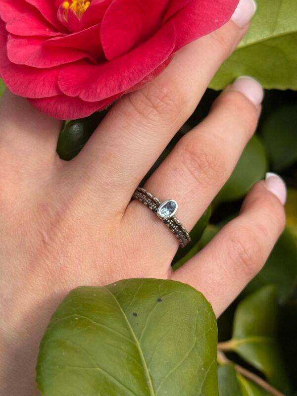 Vintage silver stacking band blue gem topaz 5