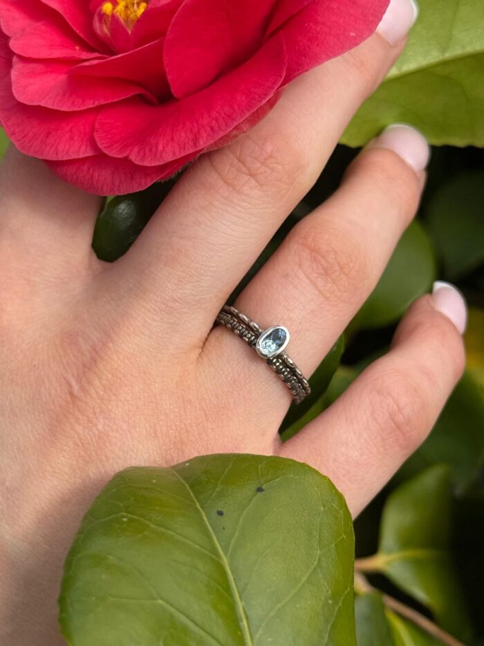 Vintage silver stacking band blue gem topaz 5