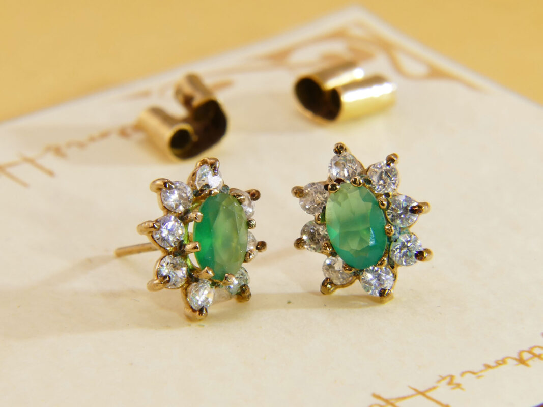 Vintage gold green emerald diamond alt halo earrings 6