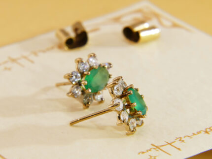Vintage gold green emerald diamond alt halo earrings 9