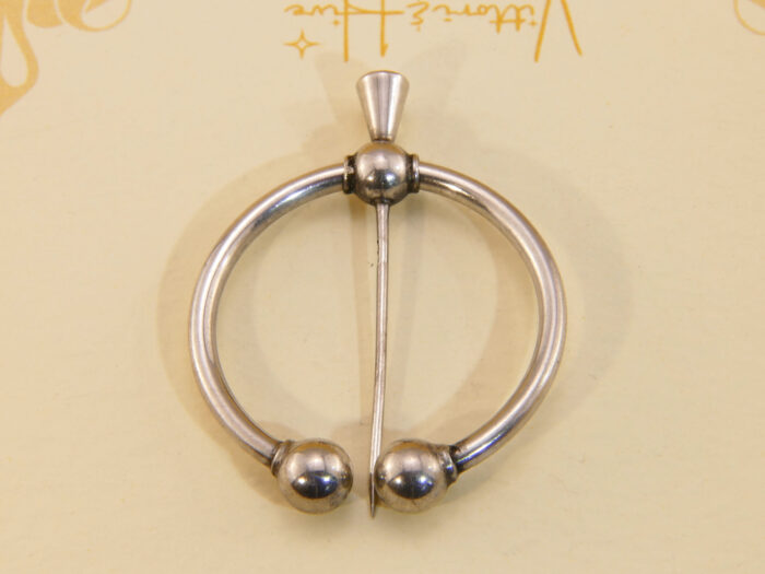 Johan Petterson Sweden 830 Silver Fibula brooch Celtic Penannular brooch 3 Johan Petterson Sweden 830 Silver Fibula brooch Celtic Penannular brooch 3