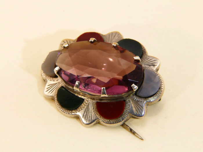 Scottish Hard Stone Agate Brooch Glass Paste 1
