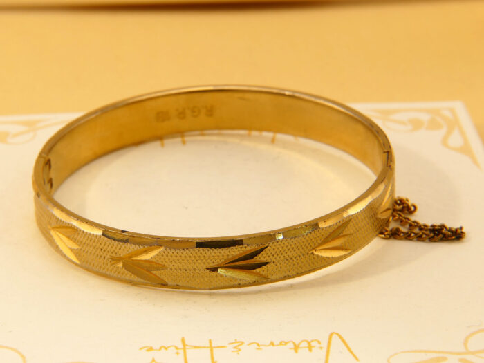 Vintage 18ct Rolled Gold Etched Hinged Bangle With Safety Chain 1970s 4