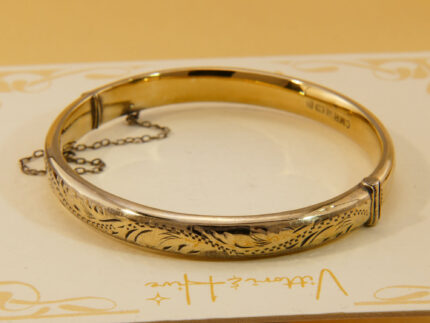 Vintage Gold Plated Hallmarked 1988 Floral Engraved Hinged Bangle 1