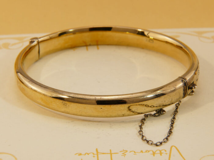 Vintage Gold Plated Hallmarked 1988 Floral Engraved Hinged Bangle 5