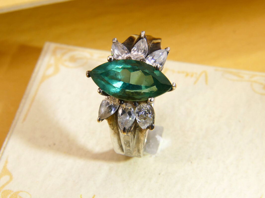 Vintage Chateau d’Argent Green Tourmaline Sterling Silver Cocktail Ring 2