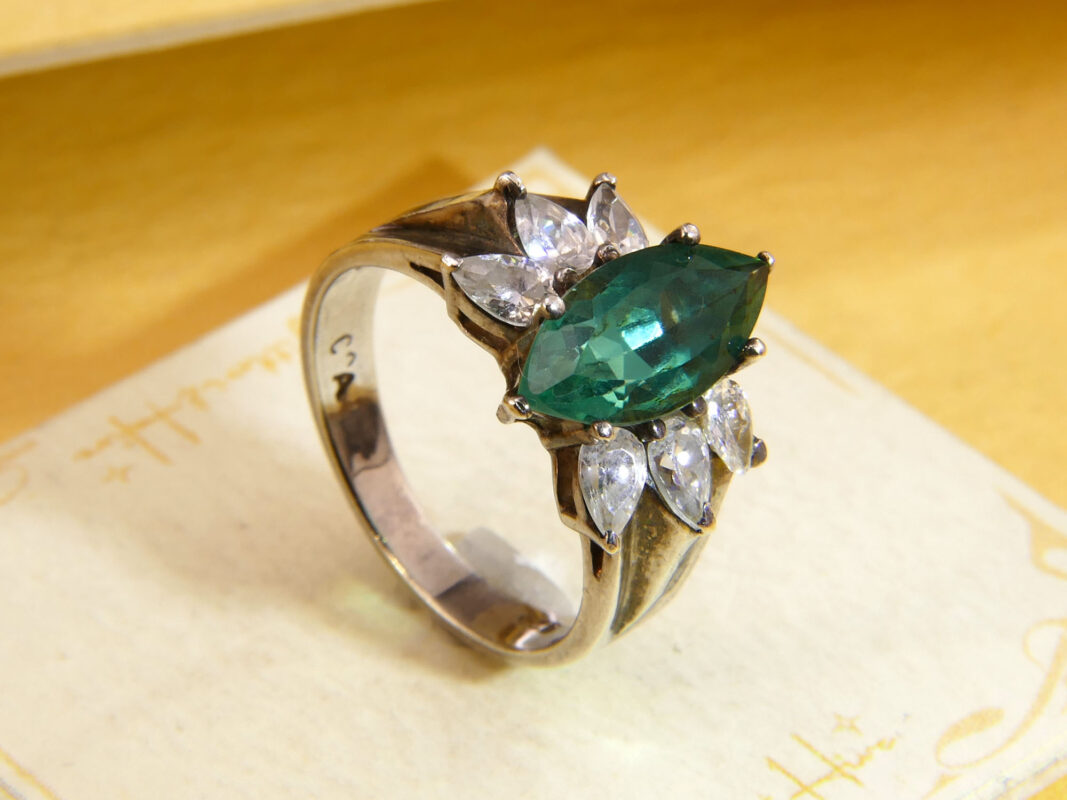Vintage Chateau d’Argent Green Tourmaline Sterling Silver Cocktail Ring 3